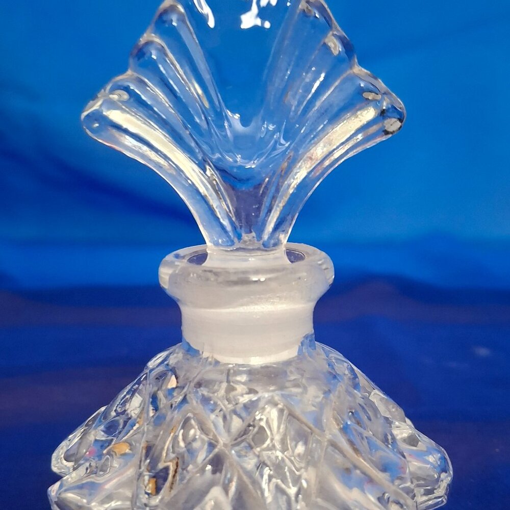 Vintage Pressed Glass Perfume Bottle with Fan Stopper – Vanity Decor